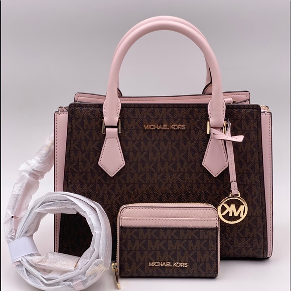 Michael Kors Hope Tote and Wallet Set - Picture 7 of 13